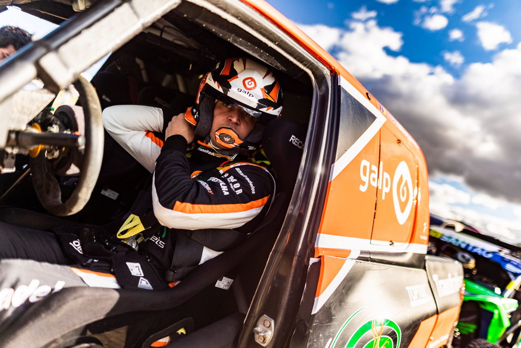 Tiago Reis estreia nova Toyota Hilux T1+ na Extremadura